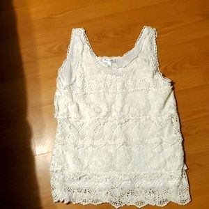Dressbarn size 1X white top with embroidery